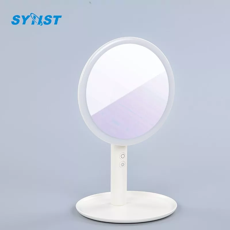 Quelle est la différence entre un miroir de maquillage LED et un miroir de toilette ordinaire avec lampe de table ?