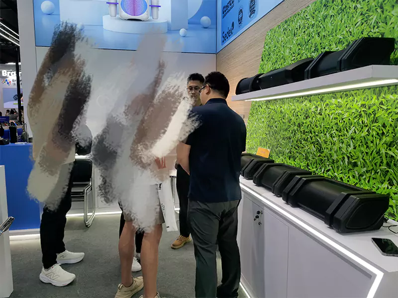 Canton Fair Day 1 Live! Expérience technologique immersive au Hall 8.1 J16-17